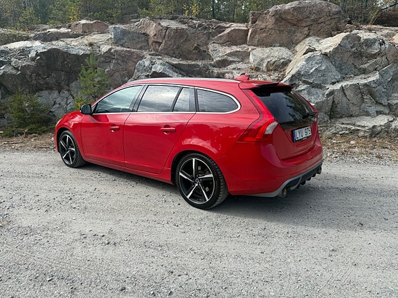 Volvo V60 5 of 16