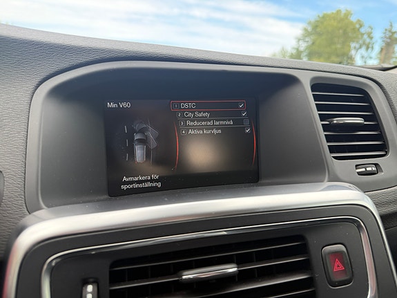 Volvo V60 14 of 16