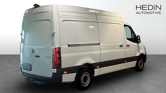 Mercedes-Benz Sprinter 317 2 of 11