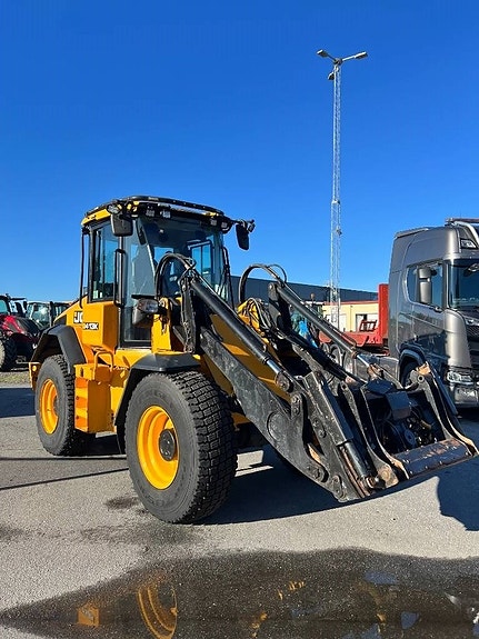 JCB 413 K T4F 10 of 22