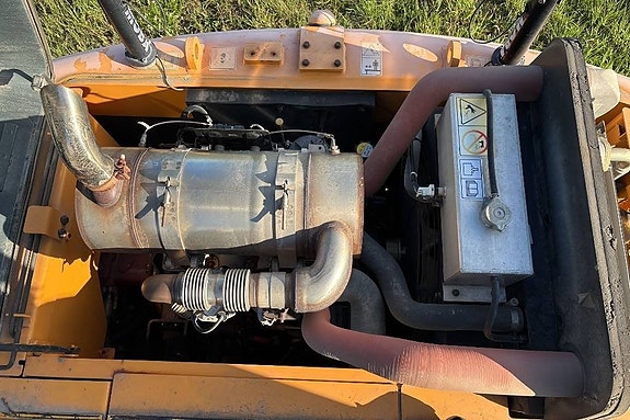 Hyundai Robex 140 LC-9 A 13 of 24