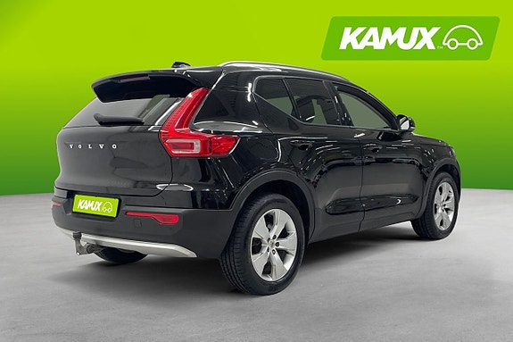 Volvo XC40 4 of 26