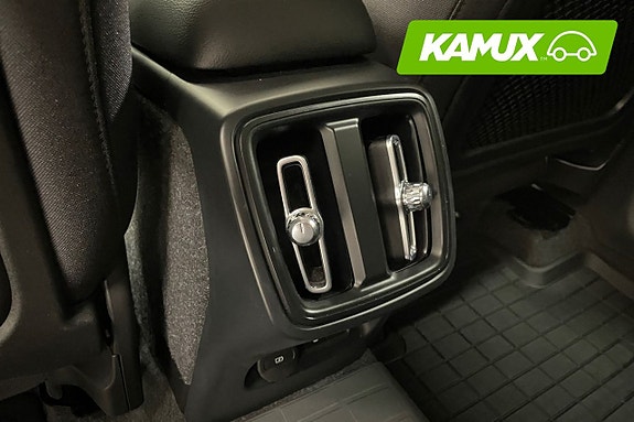 Volvo XC40 22 of 26