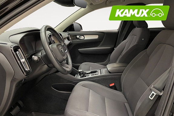 Volvo XC40 9 of 26