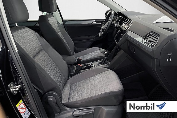 Volkswagen Tiguan 5 of 6