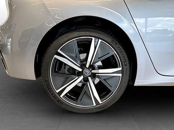 Peugeot 308 16 of 17