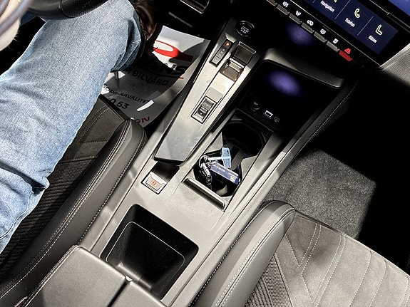Peugeot 308 12 of 17