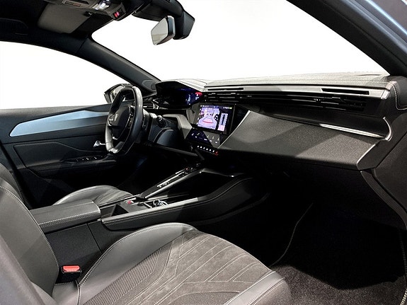 Peugeot 308 13 of 17
