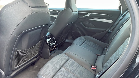 Audi A6 12 of 13