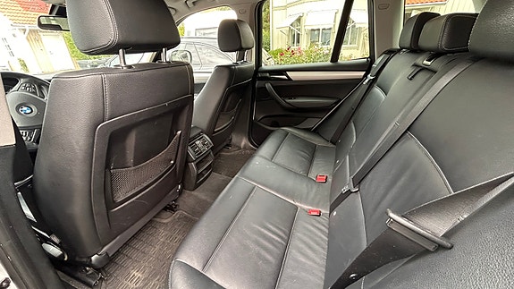 BMW X3 9 of 13