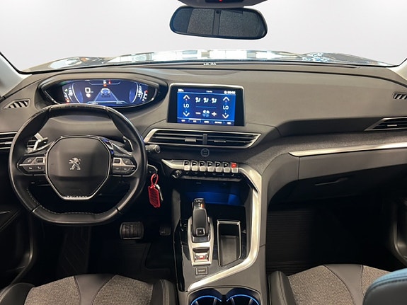 Peugeot 5008 9 of 18