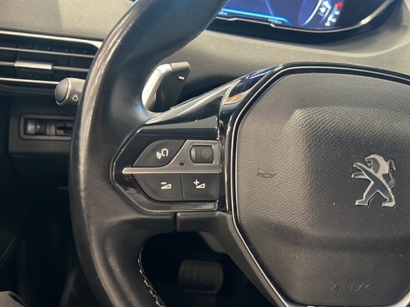 Peugeot 5008 13 of 18