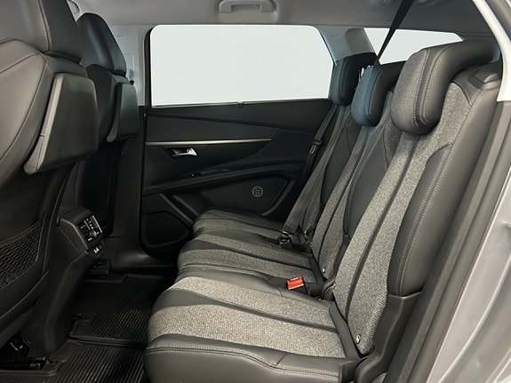 Peugeot 5008 11 of 18