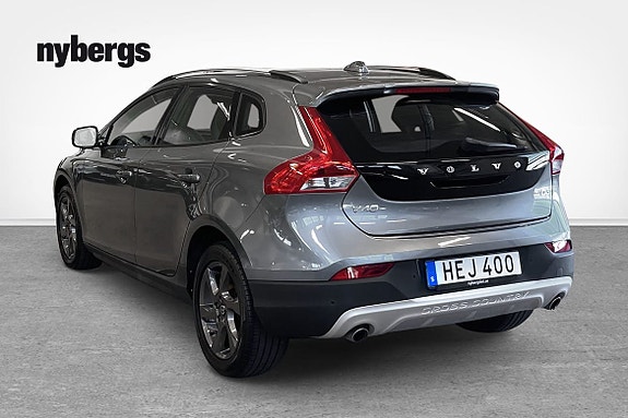 Volvo V40 Cross Country 3 of 19