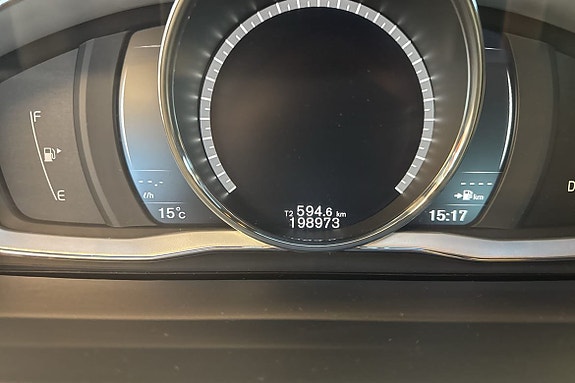 Volvo V60 Cross Country 16 of 23