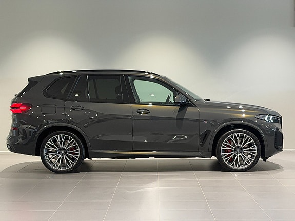 BMW X5 3 of 17
