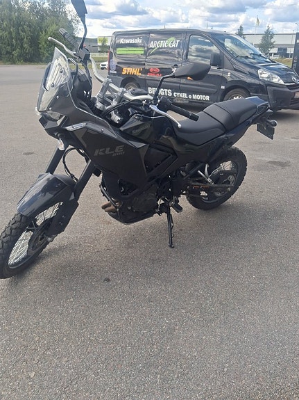 Kawasaki kLE 500 3 of 4