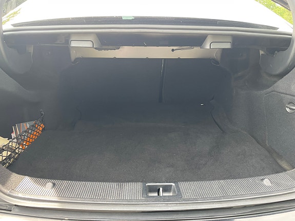 Mercedes-Benz C180 7 of 8