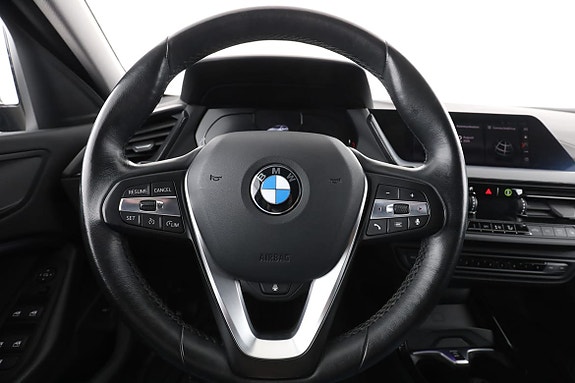 BMW 118i 19 of 30