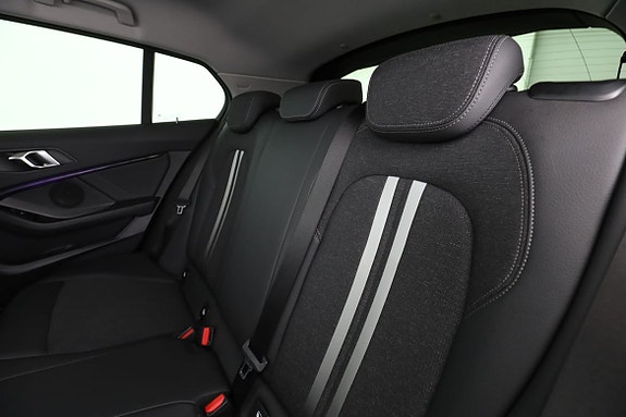 BMW 118i 15 of 30
