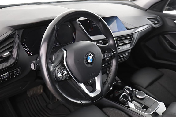 BMW 118i 12 of 30
