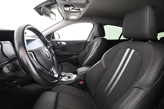 BMW 118i 11 of 30