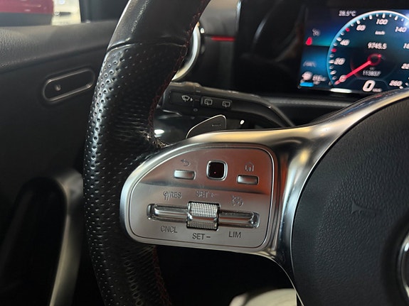 Mercedes-Benz A180 d 27 of 30