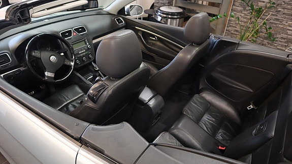 Volkswagen Eos 10 of 11