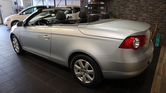 Volkswagen Eos 7 of 11