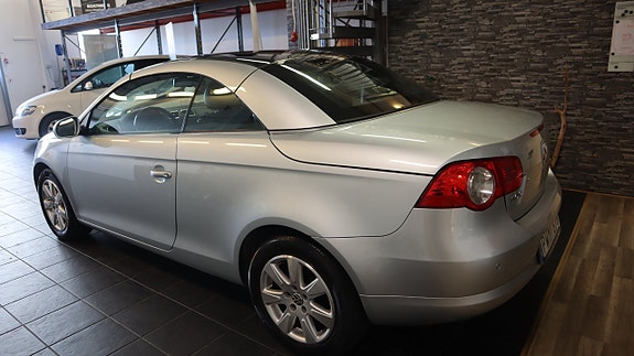 Volkswagen Eos 3 of 11