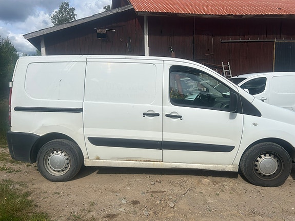 Peugeot Expert 2 of 5