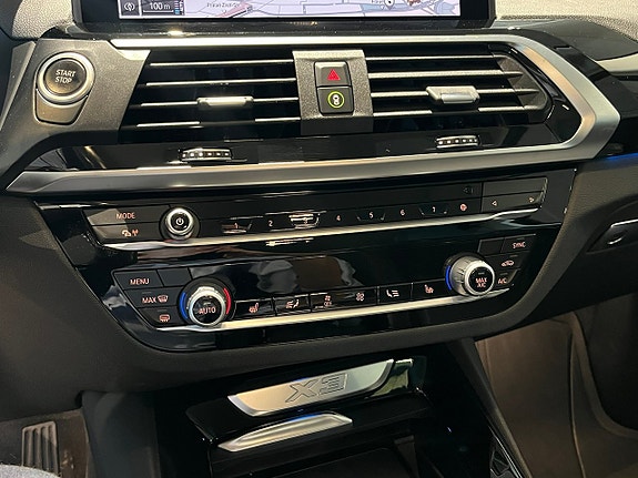 BMW X3 12 of 18
