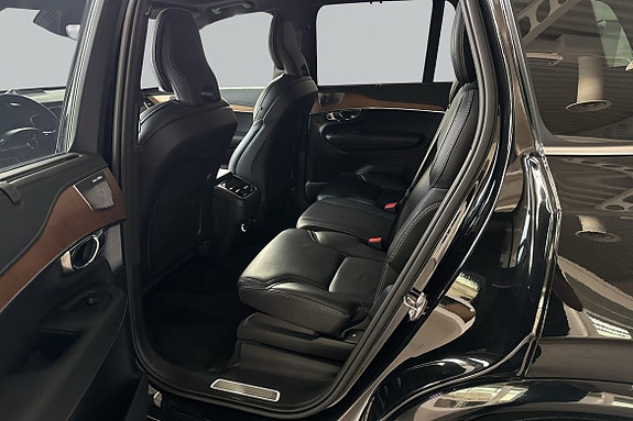 Volvo XC90 7 of 23