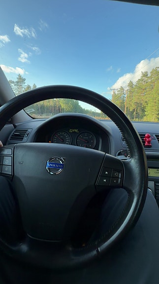 Volvo S40 3 of 9