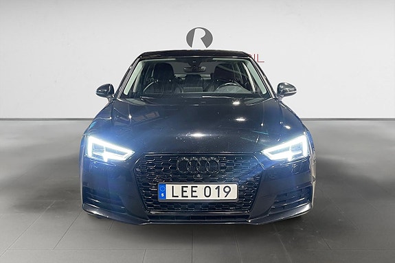 Audi A4 10 of 17