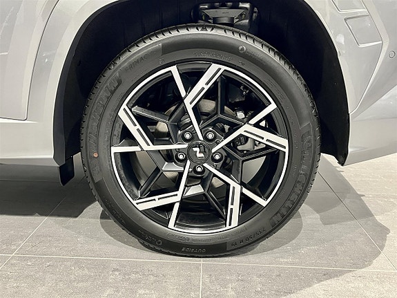 Hyundai Tucson 3 of 5