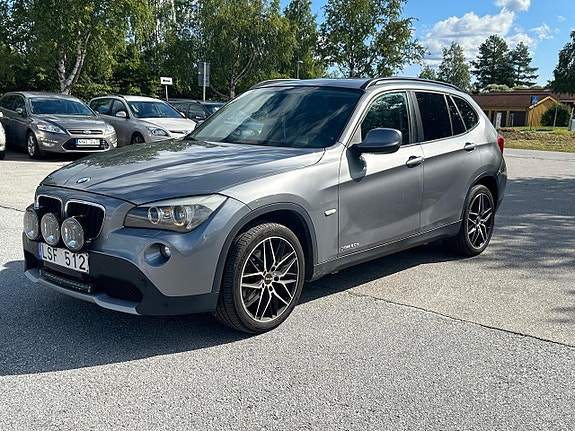 BMW X1 2 of 11