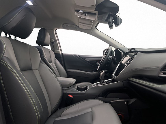 Subaru Outback 10 of 28