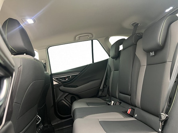 Subaru Outback 12 of 28