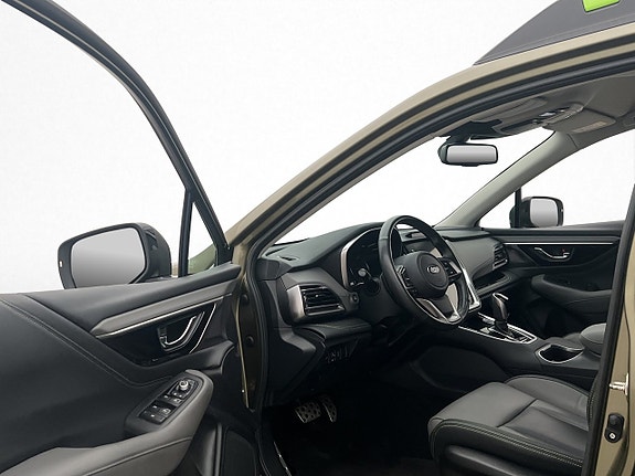 Subaru Outback 14 of 28