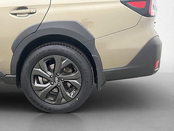 Subaru Outback 26 of 28