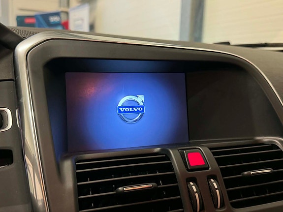 Volvo XC60 21 of 30