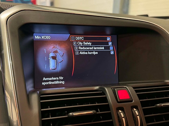 Volvo XC60 23 of 30