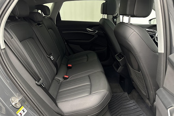 Audi Q8 9 of 25