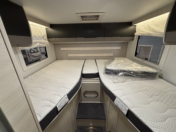 Chausson 777 15 of 16