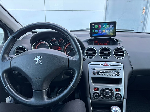 Peugeot 308 SW 22 of 22