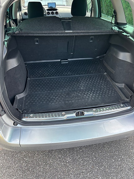 Peugeot 308 SW 7 of 22
