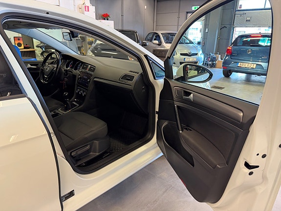 Volkswagen Golf I 17 of 25