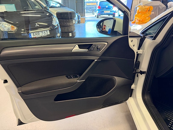 Volkswagen Golf I 9 of 25