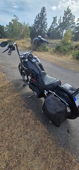 Harley-Davidson Street Bob 2 of 5